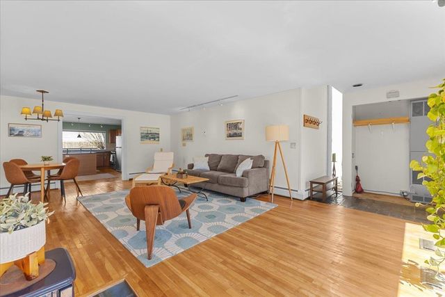 352 Colchester Ave 1, Burlington, VT 05401