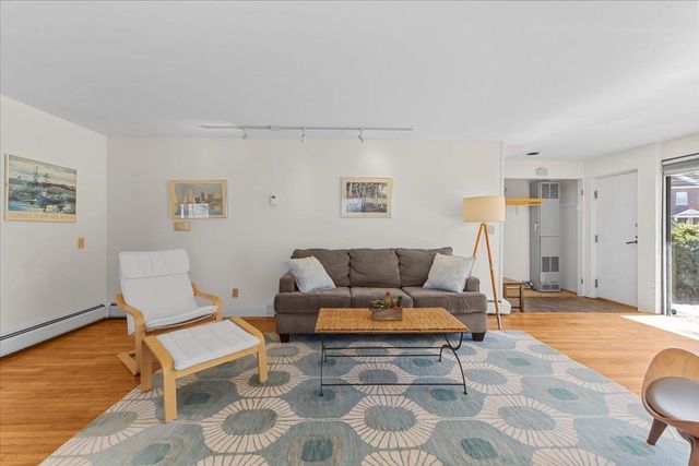 352 Colchester Ave 1, Burlington, VT 05401