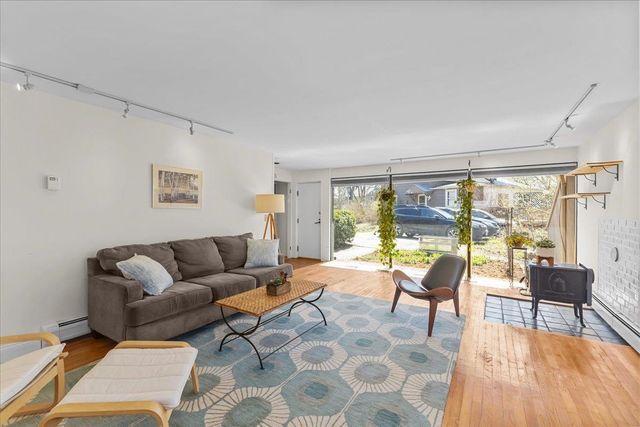 352 Colchester Ave 1, Burlington, VT 05401