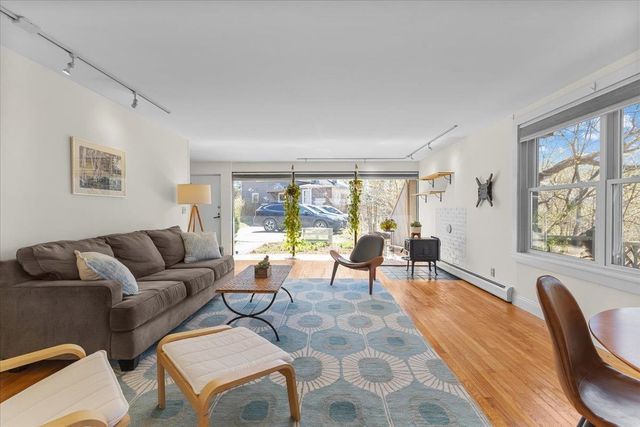 352 Colchester Ave 1, Burlington, VT 05401