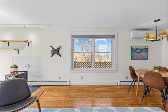 352 Colchester Ave 1, Burlington, VT 05401