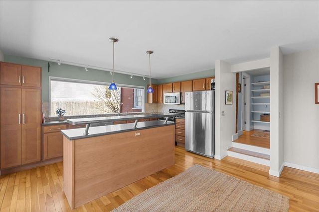 352 Colchester Ave 1, Burlington, VT 05401