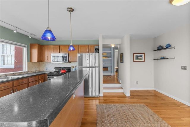 352 Colchester Ave 1, Burlington, VT 05401
