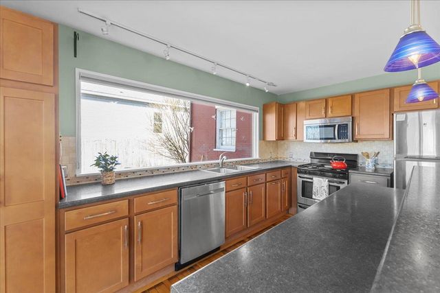 352 Colchester Ave 1, Burlington, VT 05401