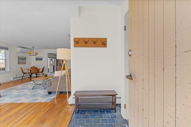 352 Colchester Ave 1, Burlington, VT 05401