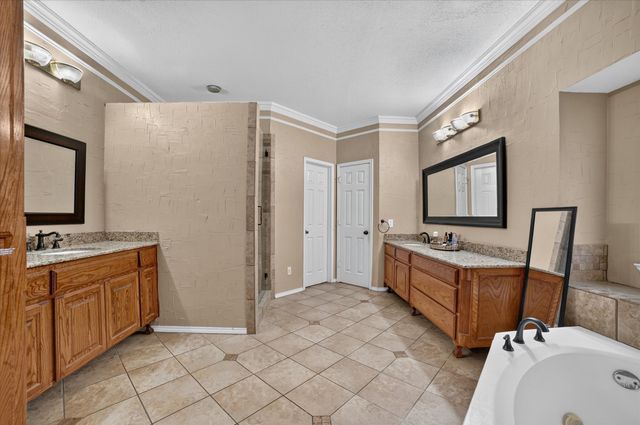 5002 Petersburg Drive, Rowlett, TX 75088