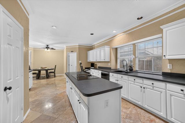 5002 Petersburg Drive, Rowlett, TX 75088