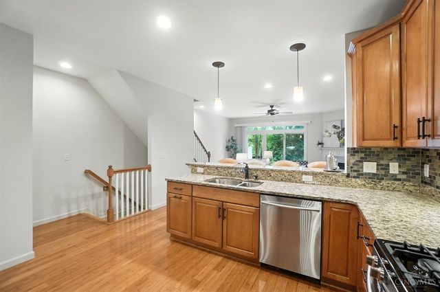 3041 Lavinia Avenue, Cincinnati, OH 45208