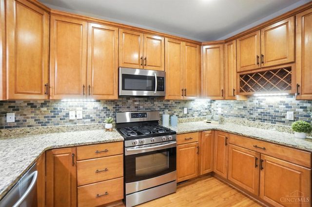 3041 Lavinia Avenue, Cincinnati, OH 45208
