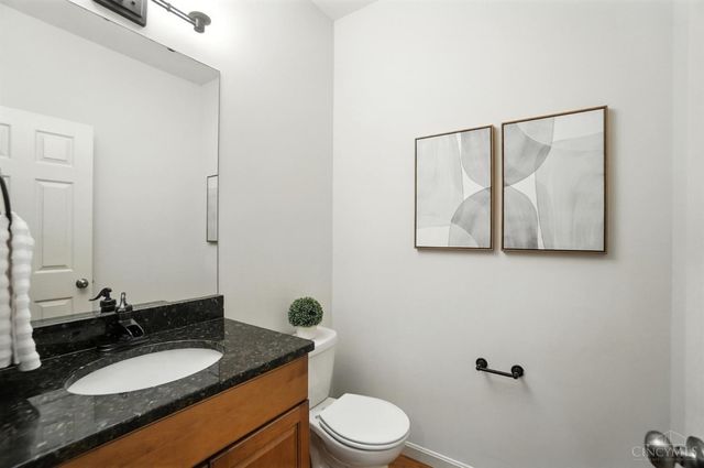 3041 Lavinia Avenue, Cincinnati, OH 45208