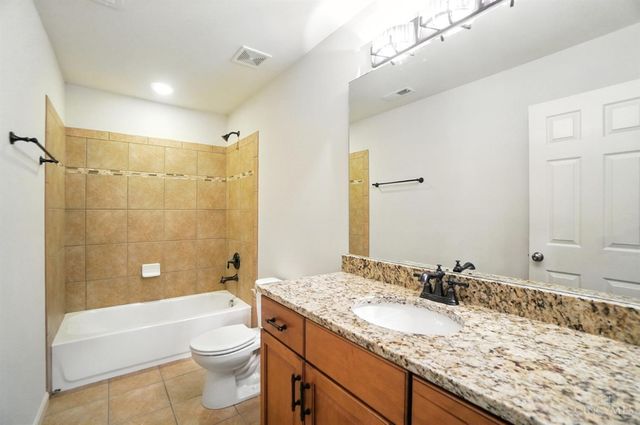 3041 Lavinia Avenue, Cincinnati, OH 45208