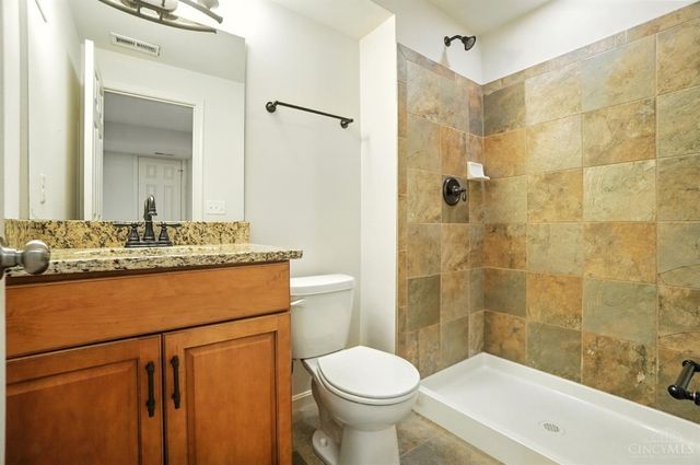 3041 Lavinia Avenue, Cincinnati, OH 45208