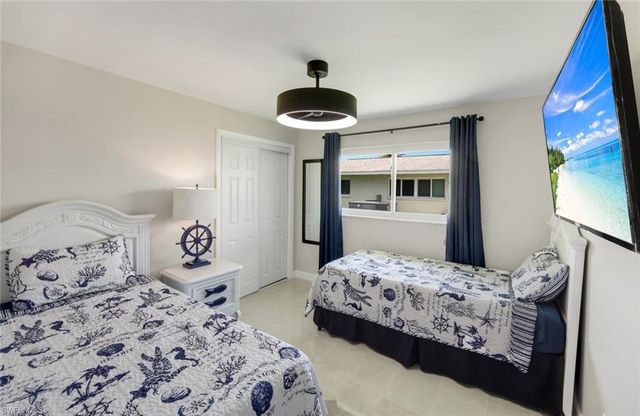 2107 SE 25th TER, Cape Coral, FL 33904