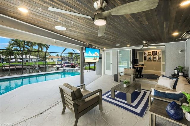 2107 SE 25th TER, Cape Coral, FL 33904