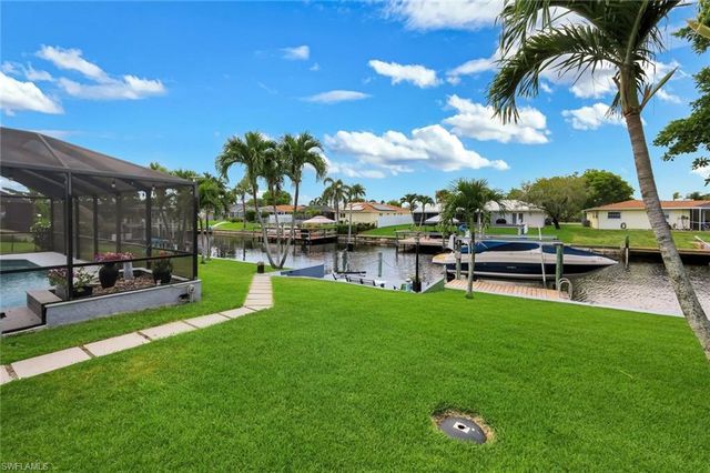 2107 SE 25th TER, Cape Coral, FL 33904