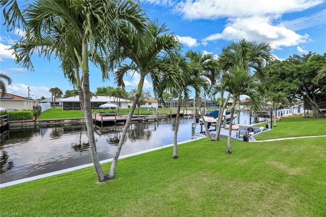 2107 SE 25th TER, Cape Coral, FL 33904