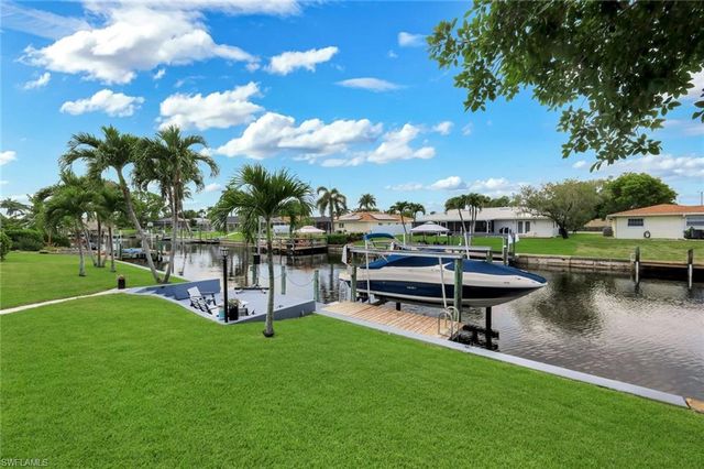 2107 SE 25th TER, Cape Coral, FL 33904
