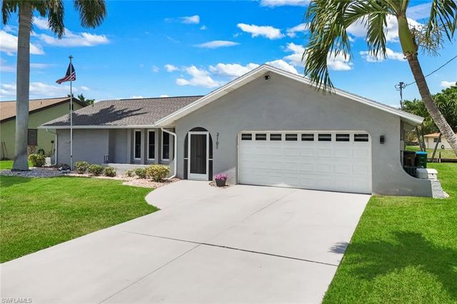 2107 SE 25th TER, Cape Coral, FL 33904