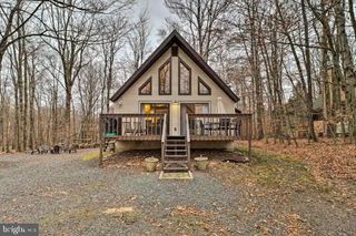 460 MAXATAWNY DR, Pocono Lake, PA 18347