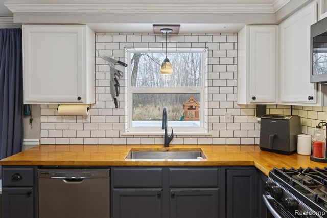 1355 Byrnes Drive, Clio, MI 48420