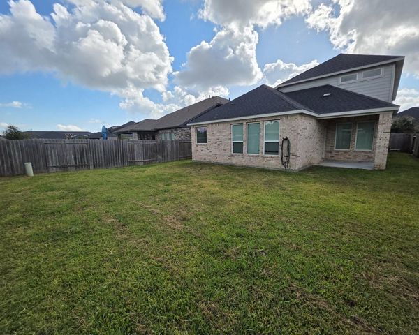 396 Weimer Lagoon Road, La Porte, TX 77571
