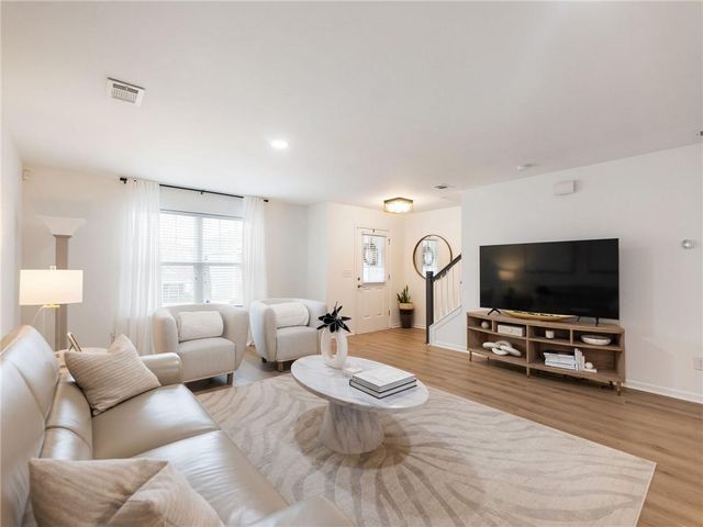 527 Cypher Drive, Suwanee, GA 30024