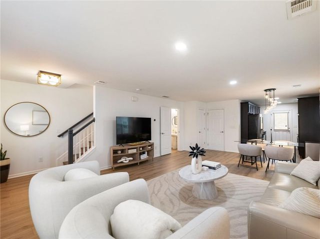 527 Cypher Drive, Suwanee, GA 30024