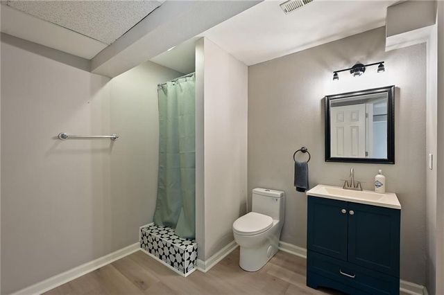 1149 SW Sunflower Drive, Lee's Summit, MO 64081