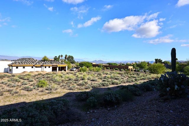 11022 N INDIGO Drive N 128, Fountain Hills, AZ 85268