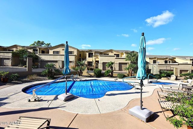 11022 N INDIGO Drive N 128, Fountain Hills, AZ 85268