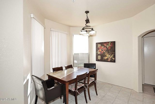 11022 N INDIGO Drive N 128, Fountain Hills, AZ 85268