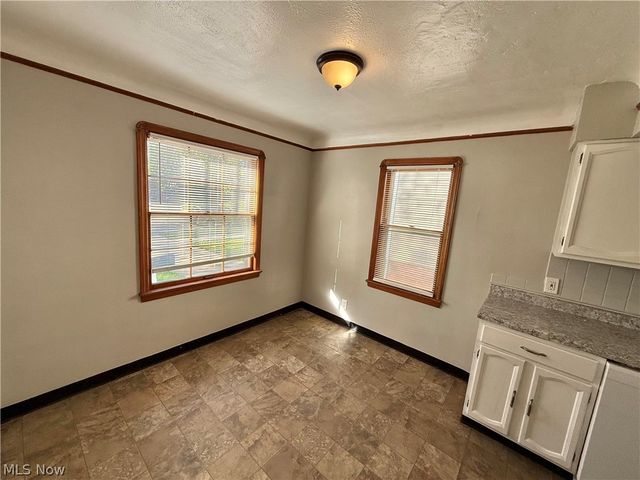19520 Maple Heights Boulevard, Maple Heights, OH 44137