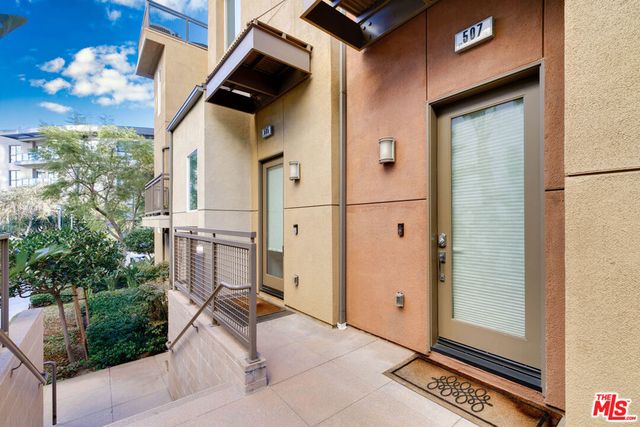 507 Rockefeller, Irvine, CA 92612