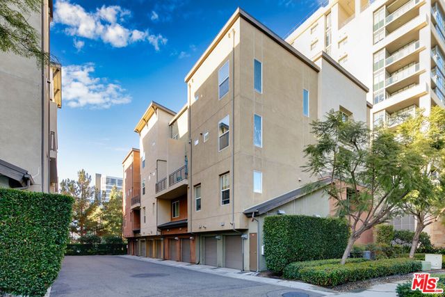 507 Rockefeller, Irvine, CA 92612