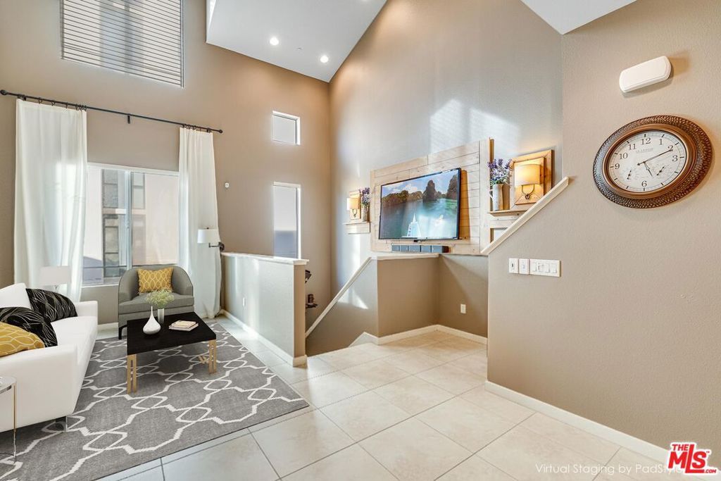 507 Rockefeller, Irvine, CA 92612