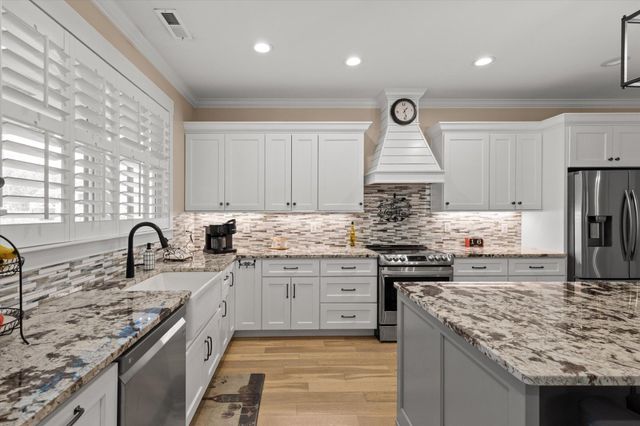 12076 Mare Court, Soddy Daisy, TN 37379