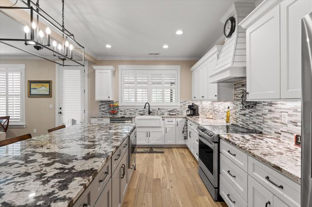 12076 Mare Court, Soddy Daisy, TN 37379