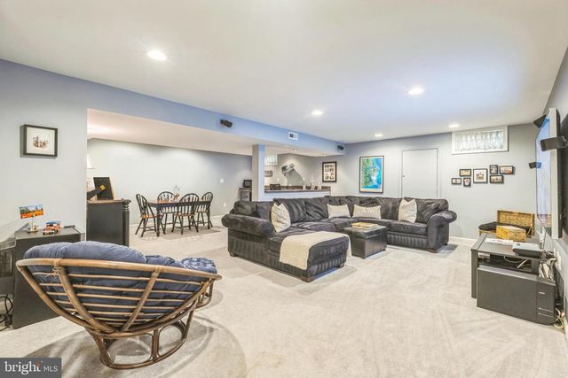 33 HARPER BLVD, Delran, NJ 08075