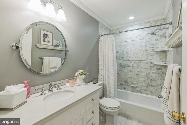 33 HARPER BLVD, Delran, NJ 08075