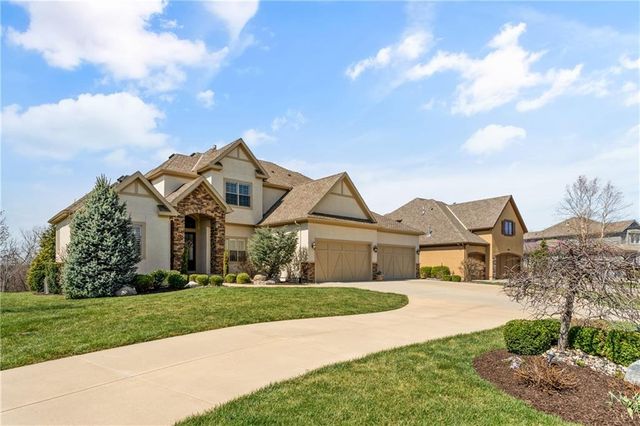 16258 Canterbury Road, Overland Park, KS 66085