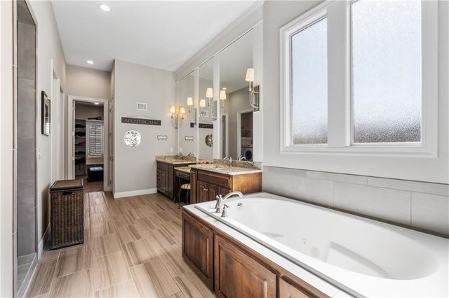 16258 Canterbury Road, Overland Park, KS 66085