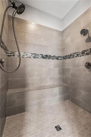 16258 Canterbury Road, Overland Park, KS 66085