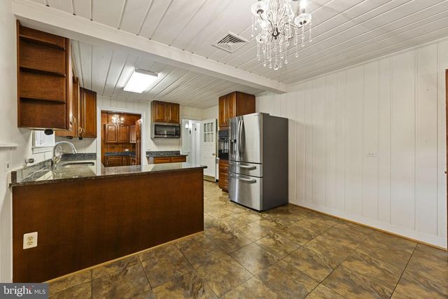 9265 RAMEY RD, Marshall, VA 20115