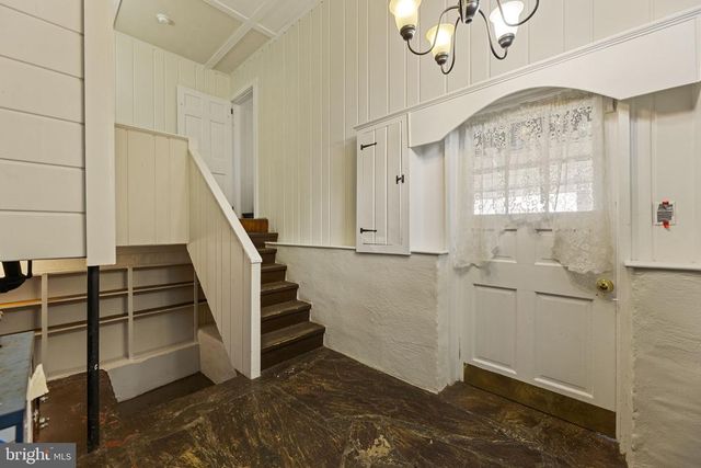 9265 RAMEY RD, Marshall, VA 20115