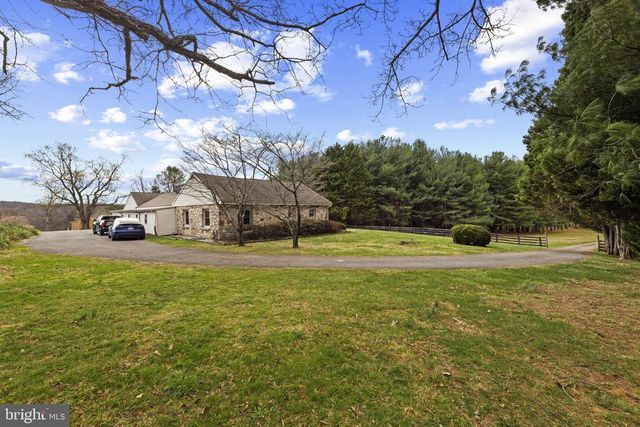 9265 RAMEY RD, Marshall, VA 20115