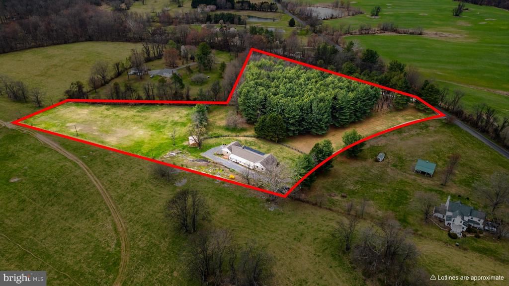 9265 RAMEY RD, Marshall, VA 20115