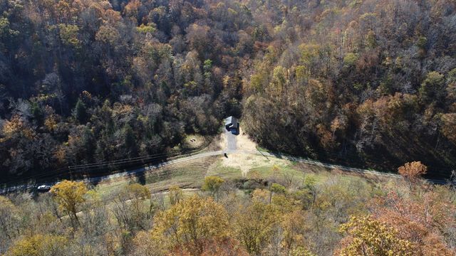 221 Pine Lick Estates Dr, Whitleyville, TN 38588