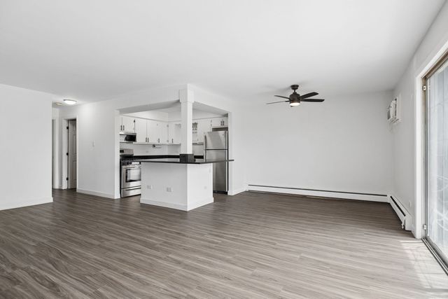 7112 99th Street 309, Chicago Ridge, IL 60415