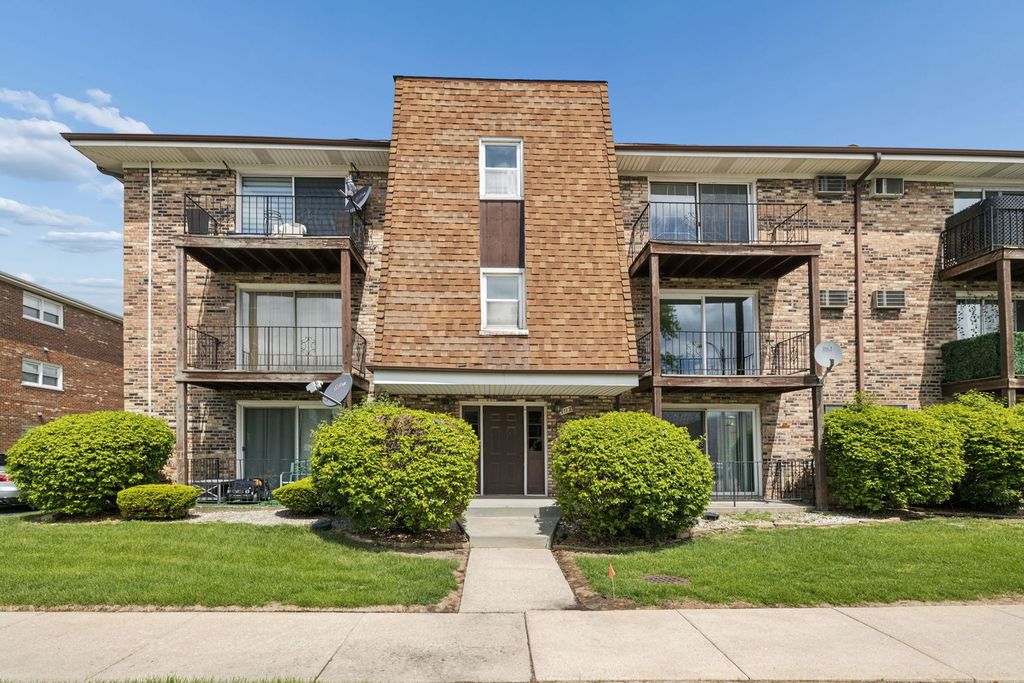 7112 99th Street 309, Chicago Ridge, IL 60415