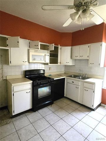 1371 Louisville Avenue, St Louis, MO 63139